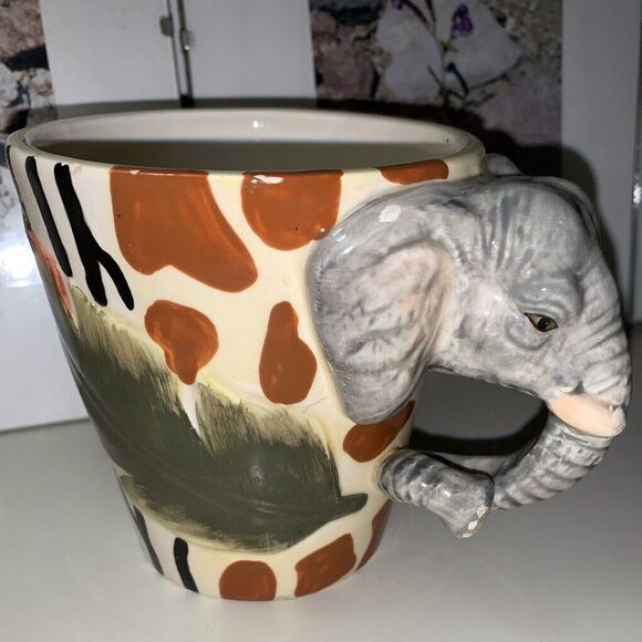 Unused Ceramic Rain Forest-like Elephant Mug - Picture 4 of 5